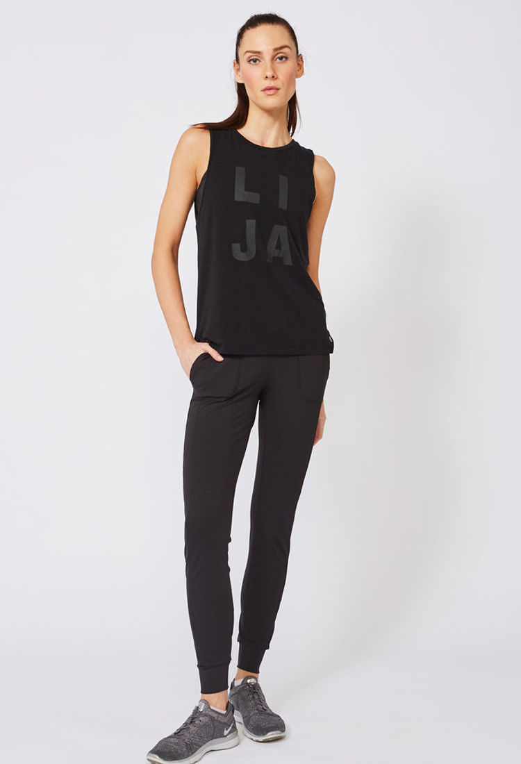 SoulPantsBlackトルソーコーディネート写真